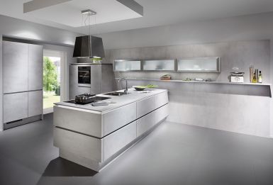 2 Zeilen Riva Betongrau mit Gris Molino Quarzstein