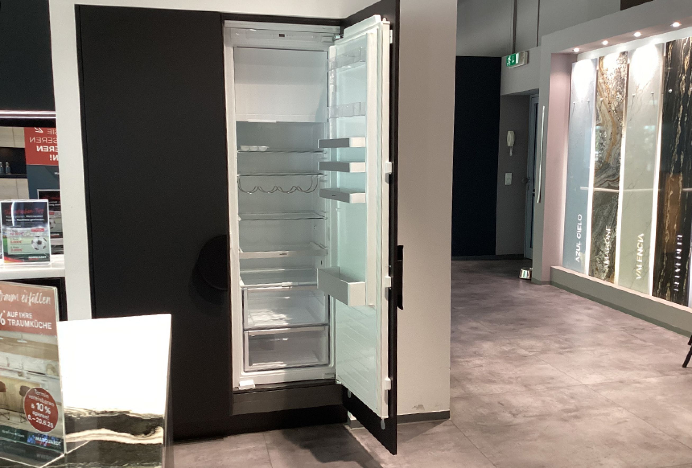 KN01-Kühl,--Gefrierkombi-Gaggenau-geöffnet_T.jpg