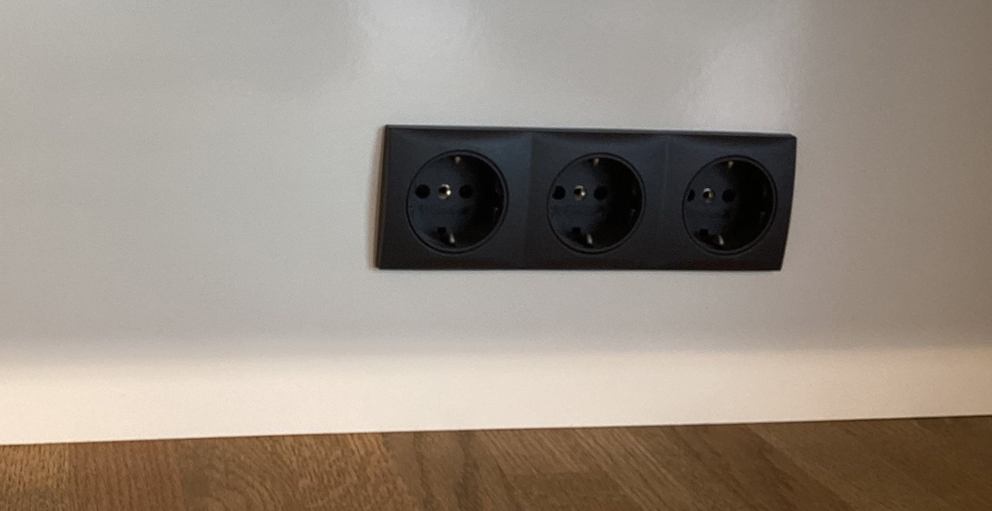 KP08-3-er-Steckdose.jpg