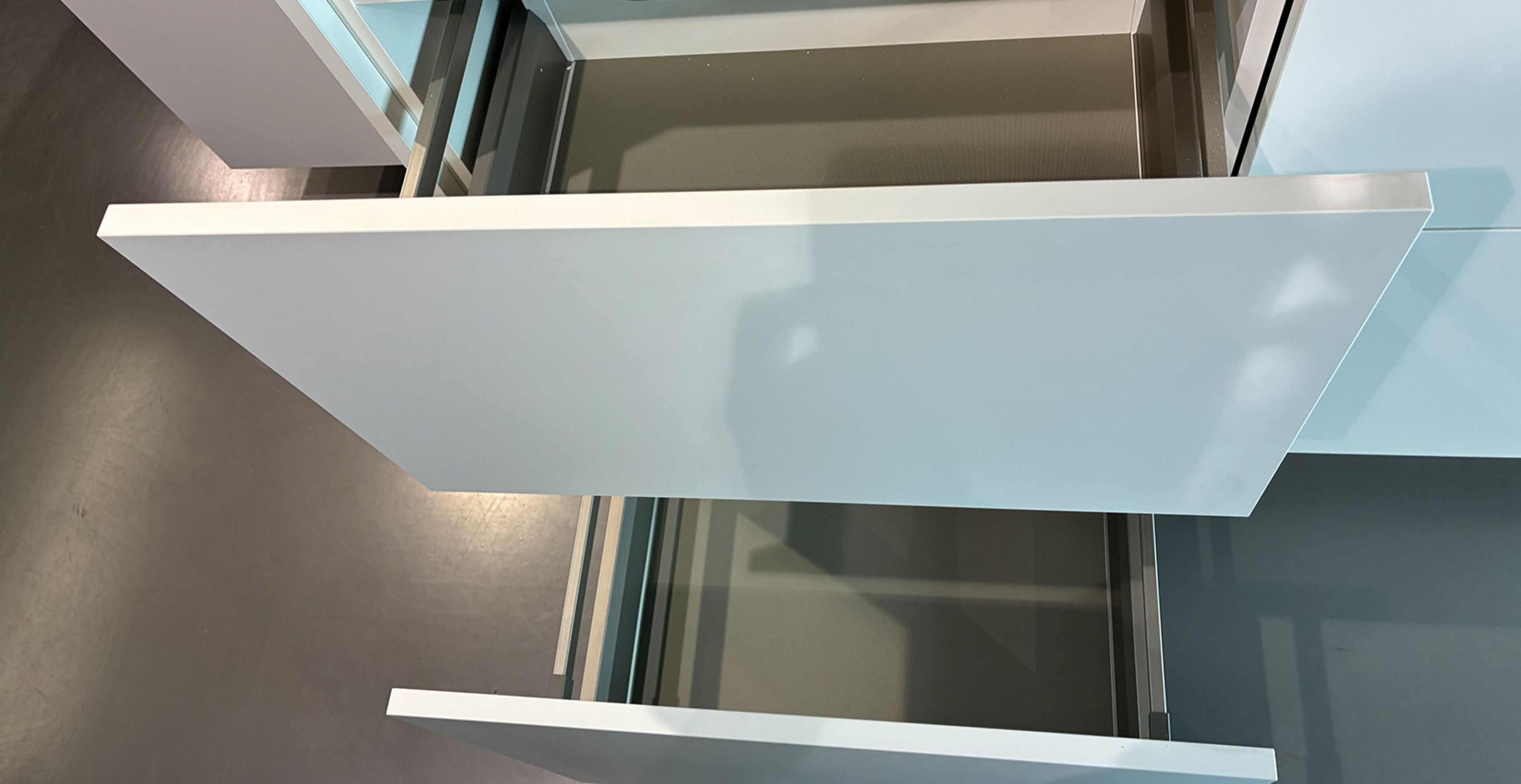 NÜW21-Unterschrank-Auszüge-offen-2.jpg