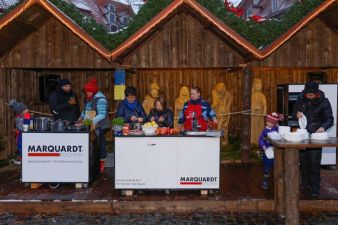 Promikochen auf dem Weihnachtsmarkt in Gotha
