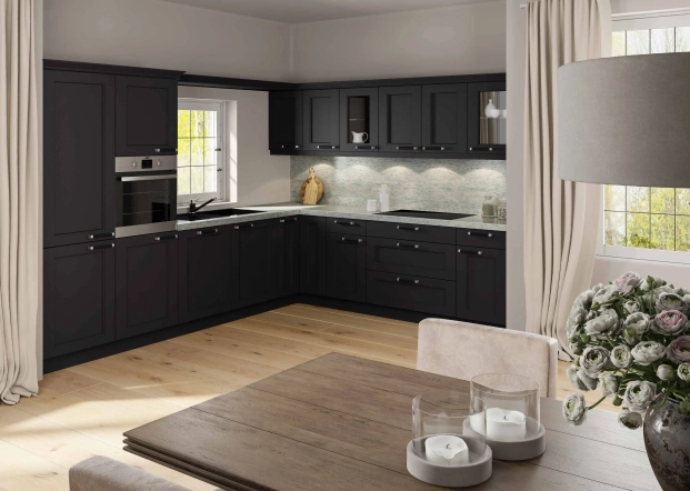 Marquardt Küchen: Schwarze Landhausküche Mit Zeitgemäßen Minimalismus